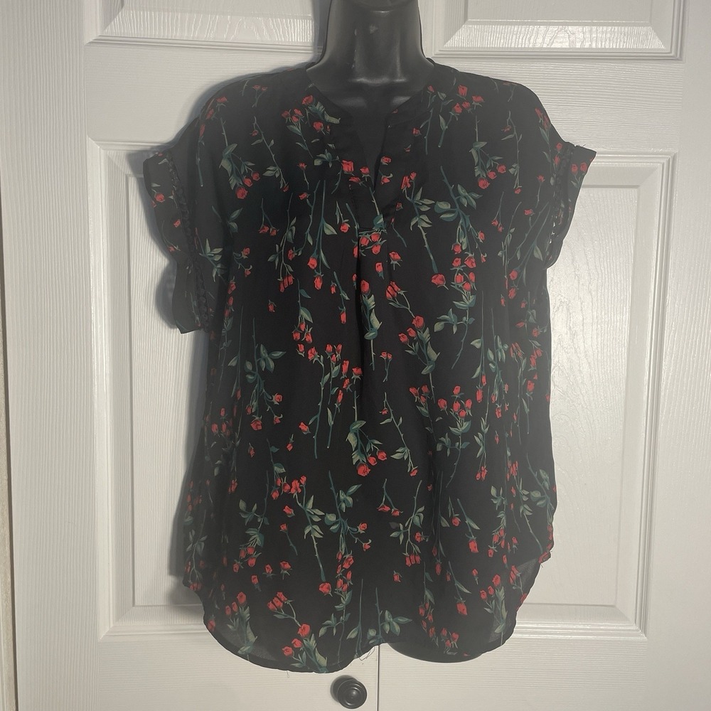 Jon & Anna‎ Shirt Women L Black Roses Floral Sheer Flowy Whimsigoth Short Sleeve